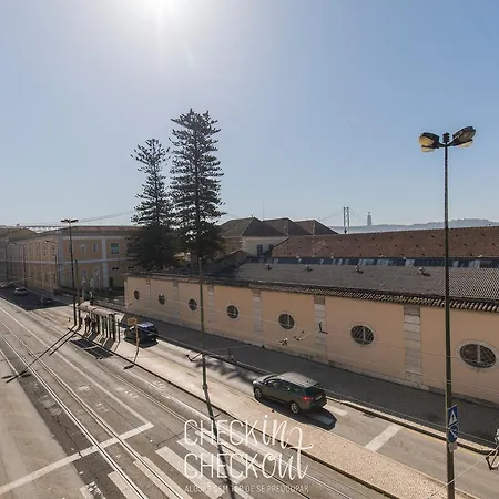 Checkincheckout - Juncos Belem Lisboa